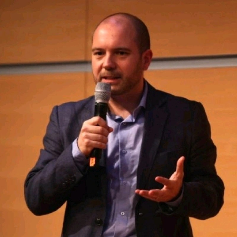 Lorenzo Bortolotto teacher AI customer services apllications